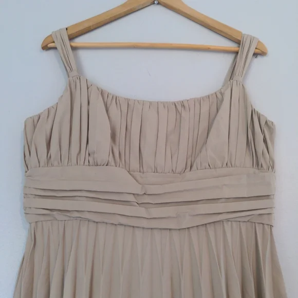 Anne Klein Dress Fit Flare Baby Doll Midi Size 12P Beige Pleated Lined Summer - Picture 3 of 13